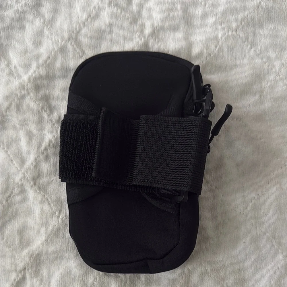 Black Cell Phone Arm Pouch